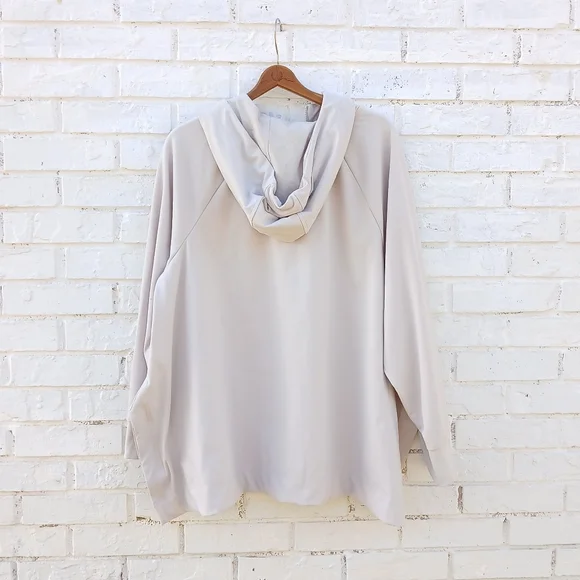 Athleta Glacier Poncho Hoodie Large - Picture 6 of 7